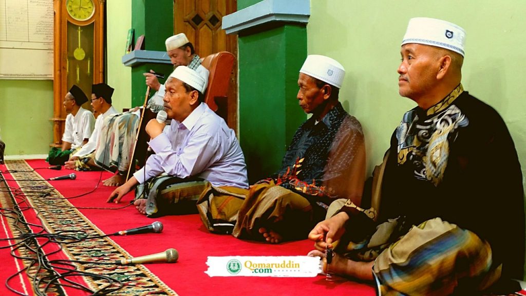 Dzikir Saman Sampurnan; Strategi Budaya dan Pesan Kemanusiaan K.H.R. Ahmad Muhammad Al-Hammad